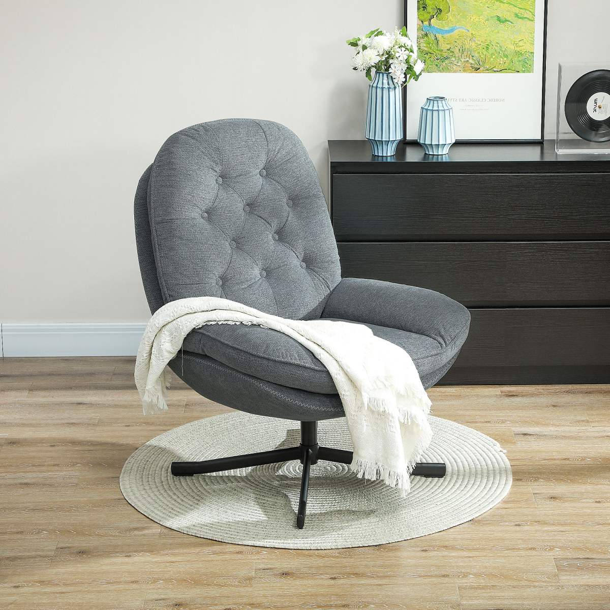 Homcom Accent Chair Medium WaterRepellent Chenille Home in grey with tufted back, 360° swivel, cozy armchair.