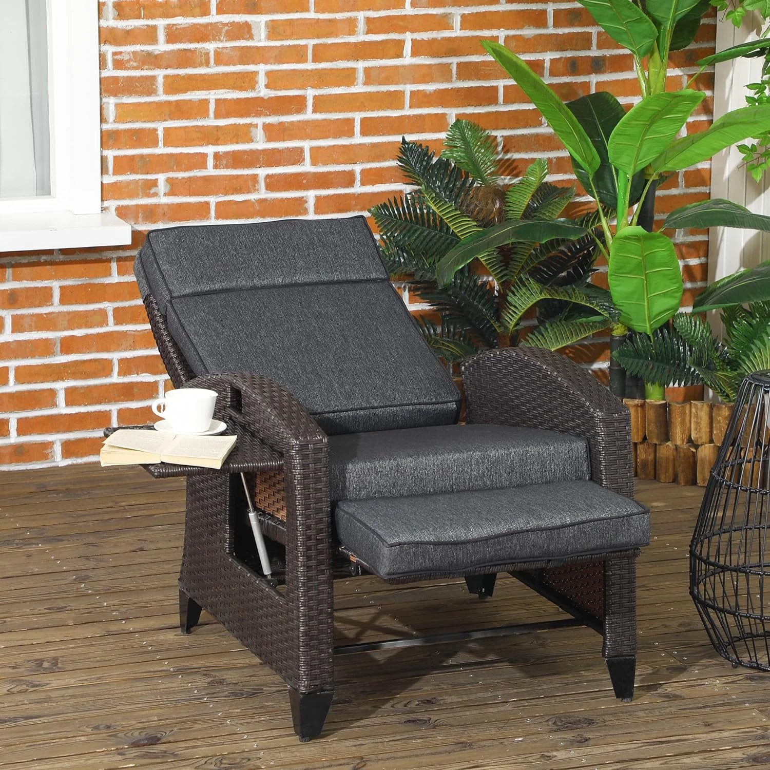 Outsunny Outdoor Recliner Chair with Cushion Rattan Reclining Lounge Chair by Outsunny
