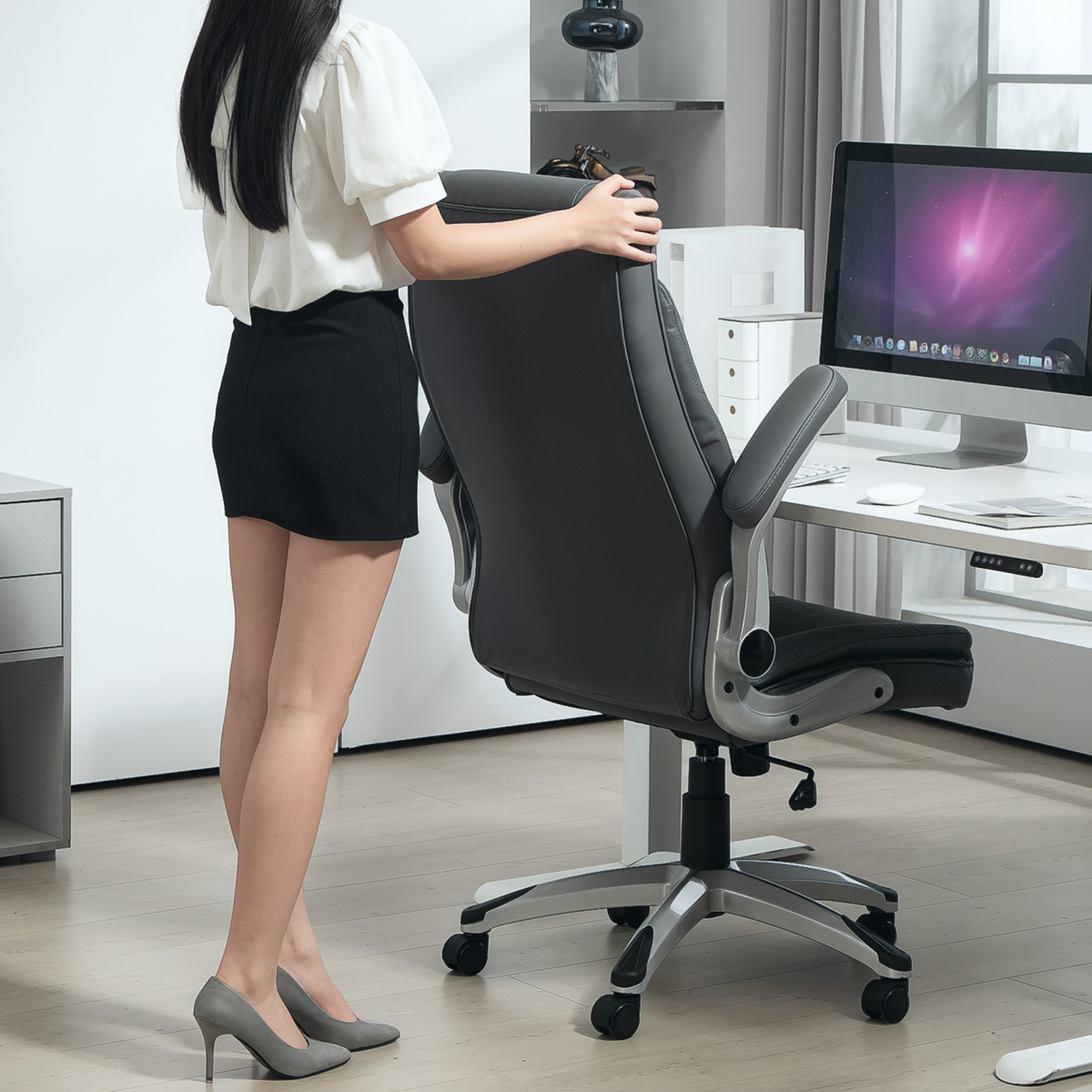 Vinsetto Executive Office Chair High Back With Headrest And Faux Leather For Home Office