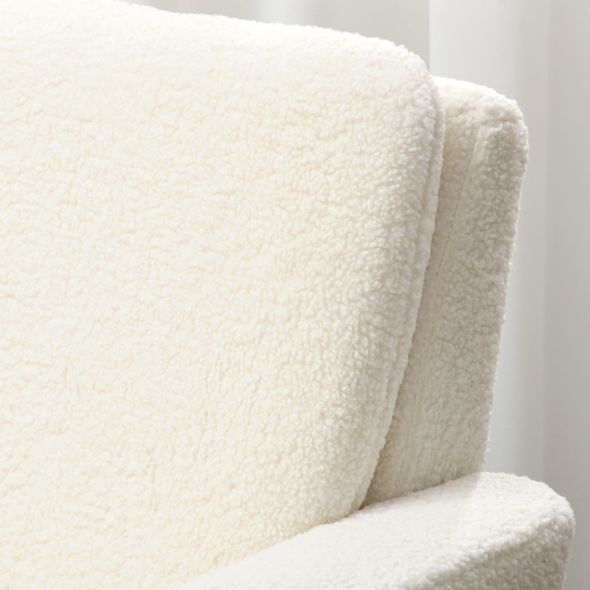 HOMCOM Teddy Armchair Cream Wide Seat With Wood Legs Home plush teddy fleece upholstery close-up.