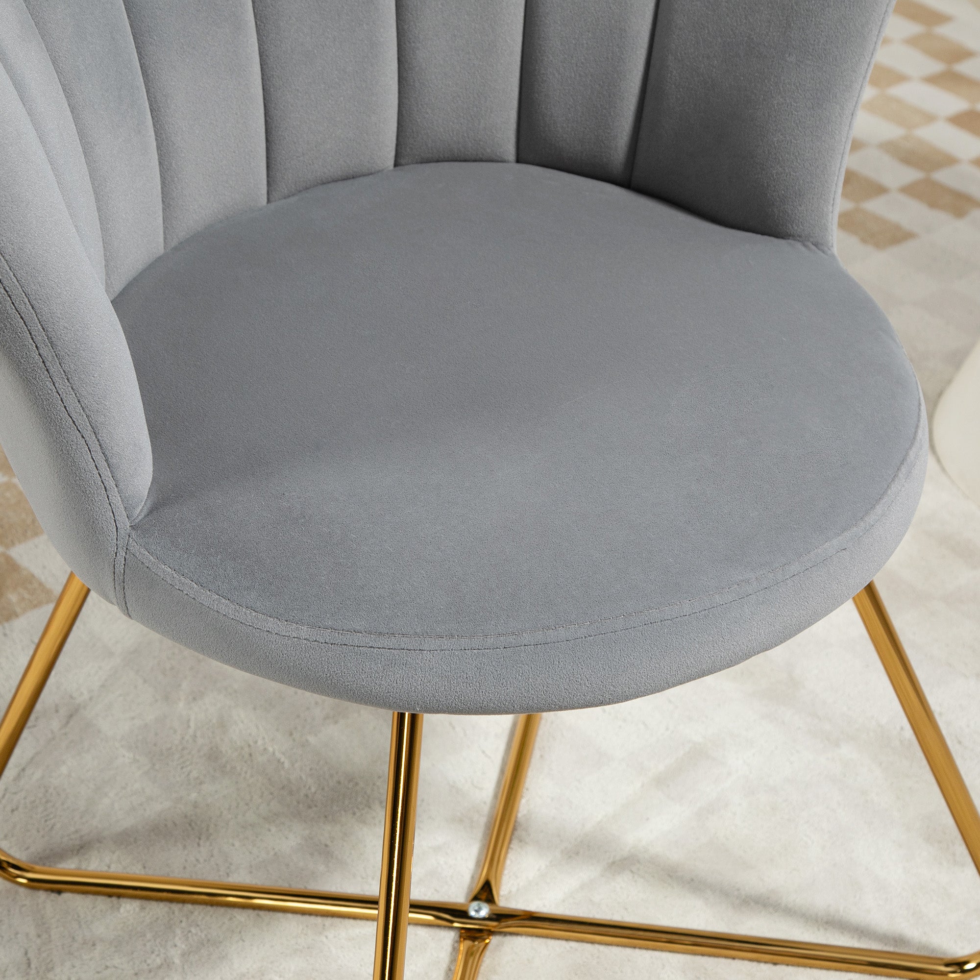 HOMCOM Velvet Accent Chair Lotus Backrest in gray velvet with gold metal legs for living room.