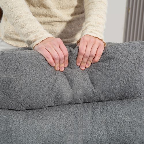 Experience comfort with the HOMCOM Height Adjustable Upholstered Desk Chair with Soft Padding and 360 Degree Swivel for Office Use.