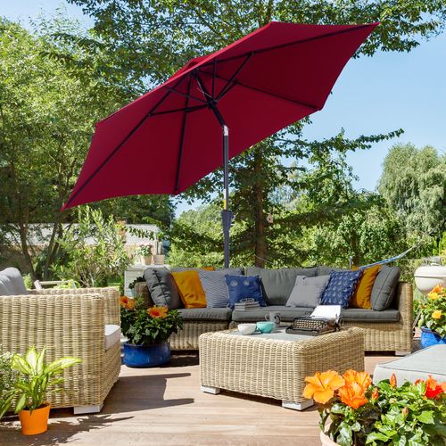 Stylish Outsunny 2.7M Patio Tilt Umbrella with Aluminium Frame and Crank offers outdoor sun protection for your patio.