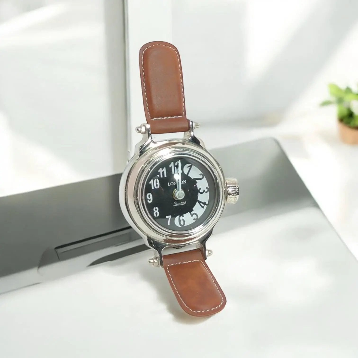 MSL TABLE CLOCK - Clock