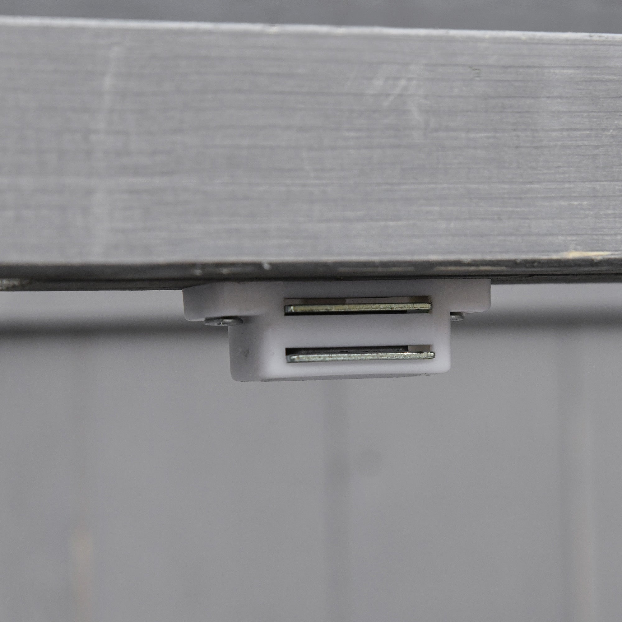 74x43x88cm Garden Shed Storage Wooden Chest Double Doors Shelf Hinged Roof - Garden Shed from Outsunny